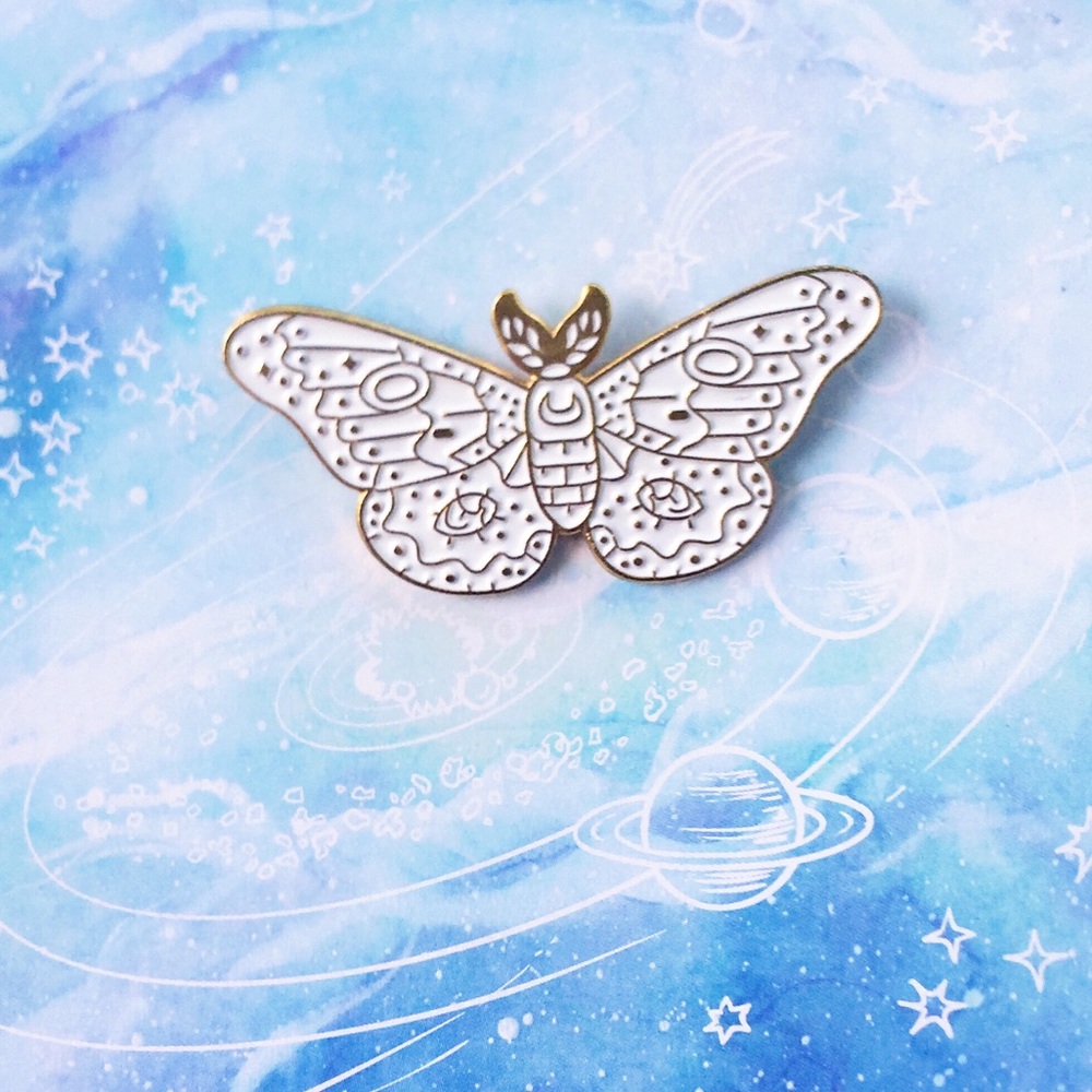 ✨ Aesthetic butterfly Pin ✨